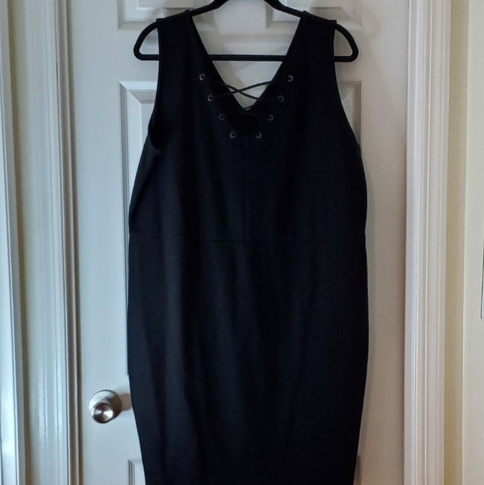 Jessica Simpson Plus Size Black Sleeveless Dress Size 2X. NWT